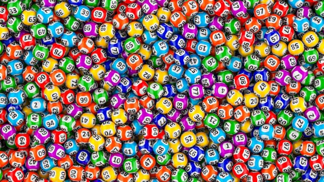 Pametni načini da potrošite svoj dobitak na lutriji image